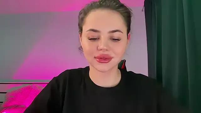 AlmaryKim on StripChat