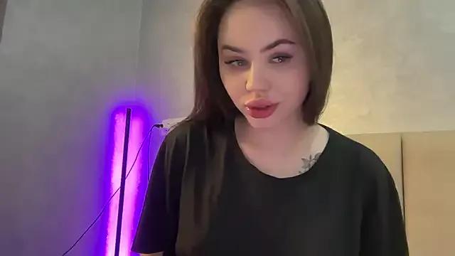 AlmaryKim on StripChat