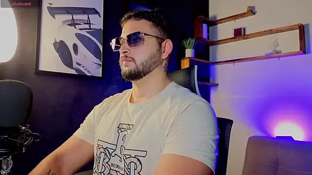 StripChat Andrew_Brown is Freechat Andrew_Brown — flex biceps