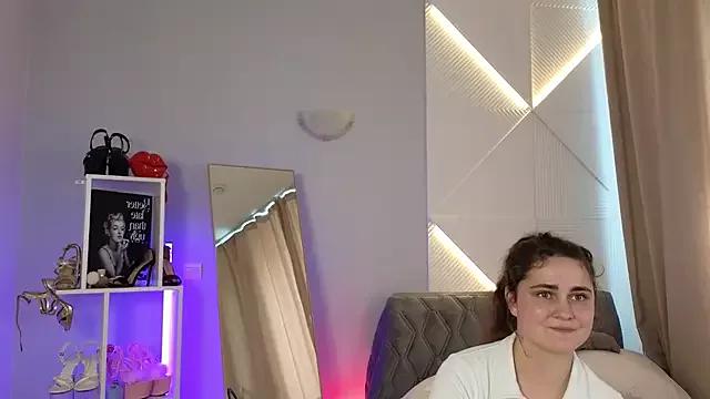 ANGEL_CURLY on StripChat 