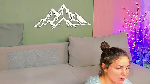 ANGEL_CURLY on StripChat 