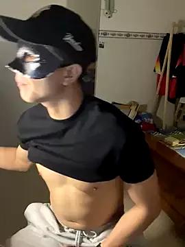 anhtuan96 on StripChat 