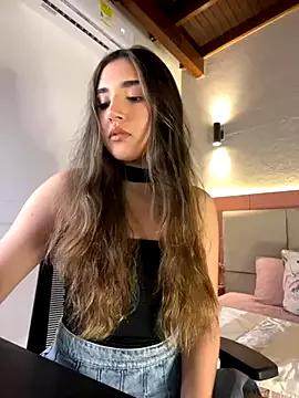 AniiRose on StripChat