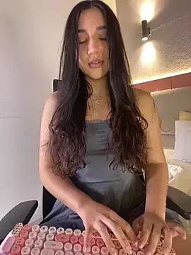 AniiRose on StripChat