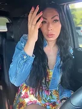 annablisss — Risky squirt on hood of car 