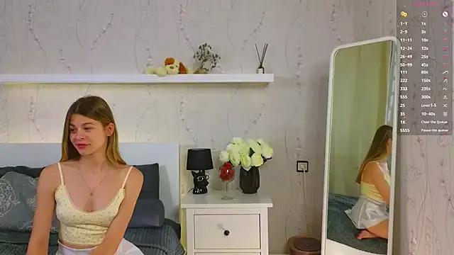 AnneVerity on StripChat