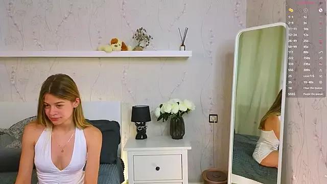 AnneVerity on StripChat