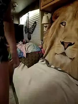 annika_lately on StripChat 