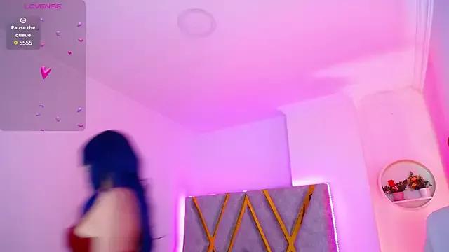 Aurora_Brownn on StripChat 