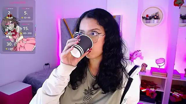 Aurora_Brownn on StripChat 