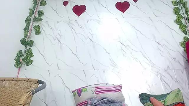 avaleri_cherry on StripChat 