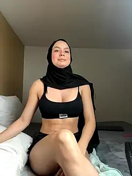 azzahara- on StripChat 
