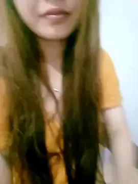 StripChat B-e-l-l-e is Freechat B-e-l-l-e — lotion/ massage boobs