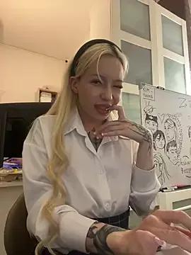 babydolll on StripChat 