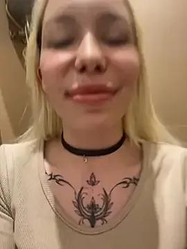 babydolll on StripChat 