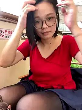 Bella0815 on StripChat 