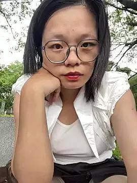 Bella0815 on StripChat 