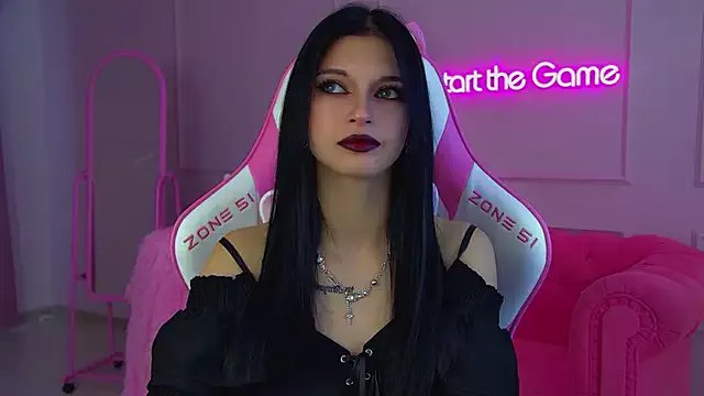 BeverlyMost on StripChat 