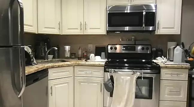 BigGuyMuscle on StripChat 