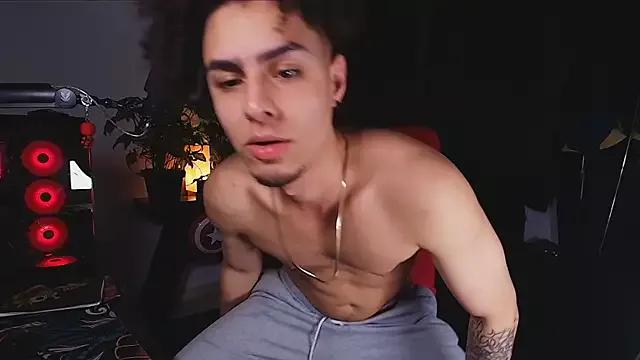 Freechat bigryann23 on StripChat