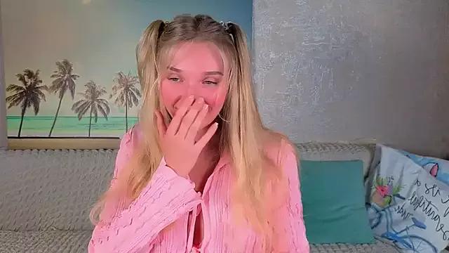 BoysLoveBlondee on StripChat