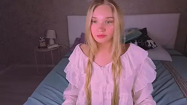 BoysLoveBlondee on StripChat