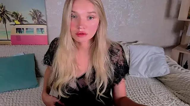 BoysLoveBlondee on StripChat