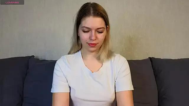 Britneyyyyy on StripChat 