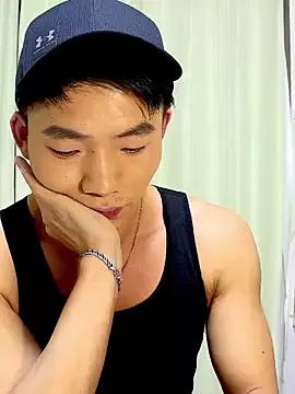 BronzeThickLiam on StripChat