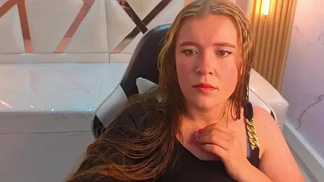 carla_tp on StripChat