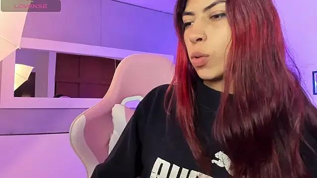 Cassie_bloom on StripChat 