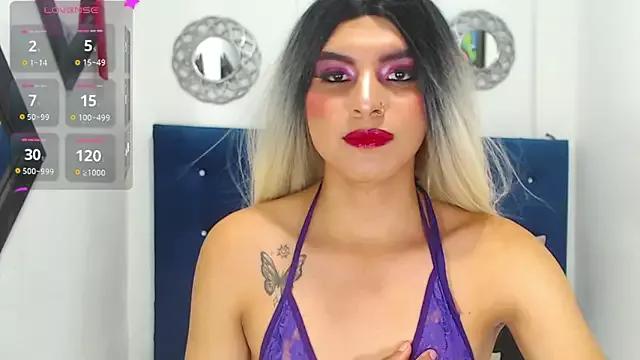 catalina_santana23 on StripChat