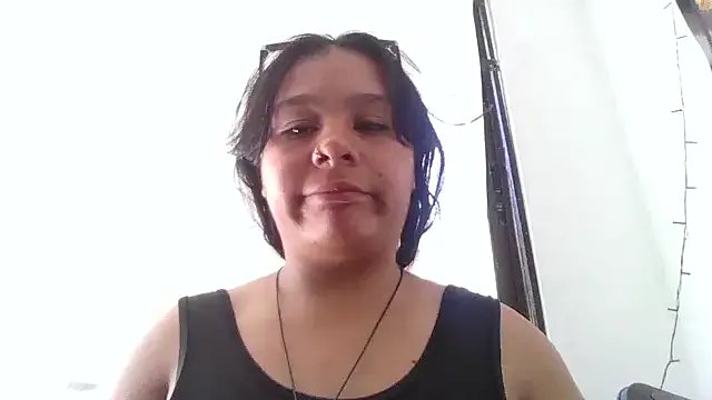 Charis_21 — zomm pussy