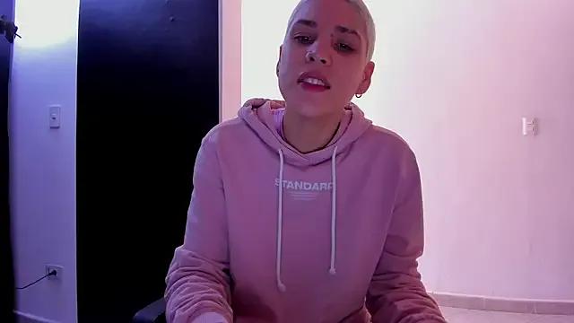 Charlee_pink — Toplessssss !!!!! :movingboobs::devil: