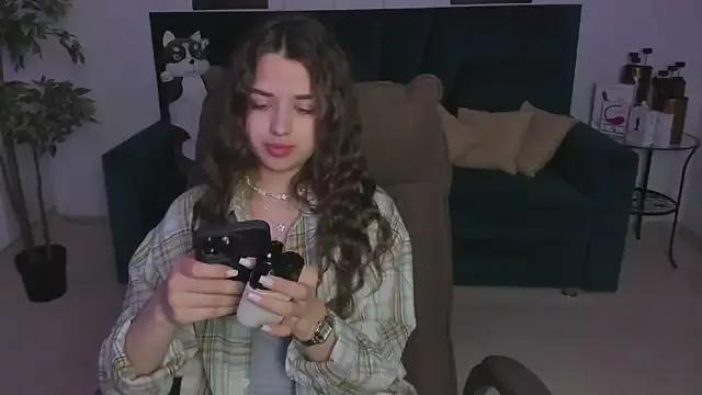 CharleneWoods on StripChat 