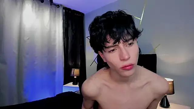 Christopher_77 on StripChat 