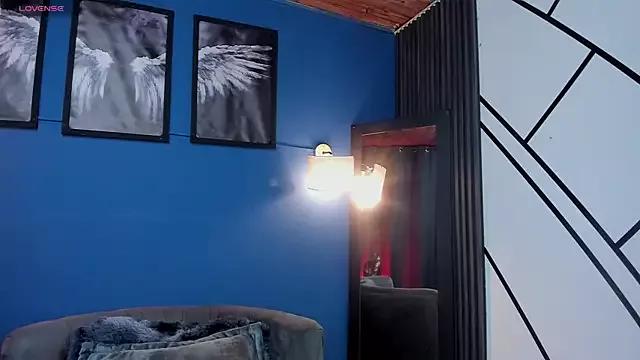 Christopher_77 on StripChat 
