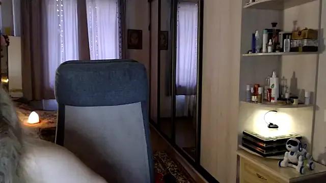 ClassyInna on StripChat