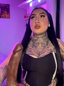 CloeeBeckam — blow job bbc + salive + show boobs