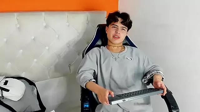 Freechat CollinStone on StripChat