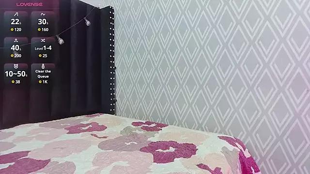 colombiamommy on StripChat 