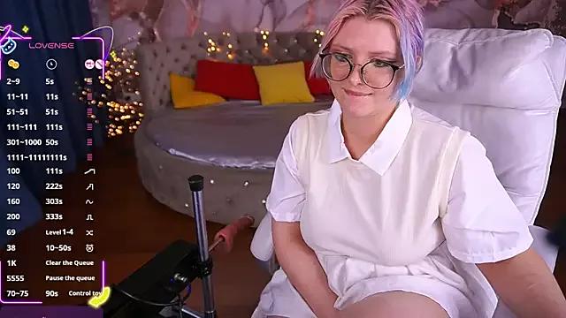 CoolTatis on StripChat 