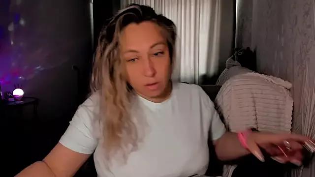 CumOnMy_Tits on StripChat