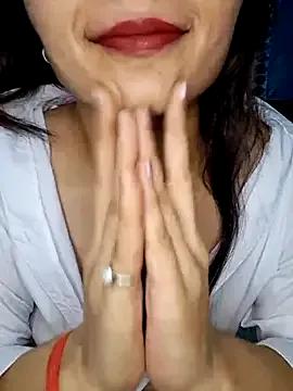 Freechat Cute-Zarina on StripChat