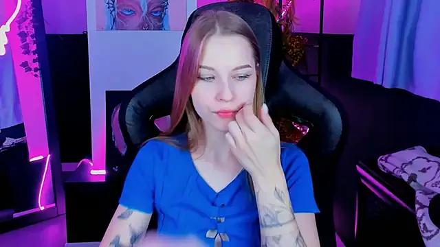 CuteMousee on StripChat 