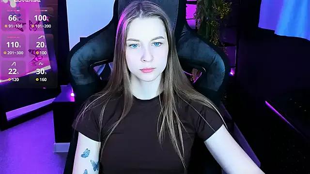 CuteMousee on StripChat 