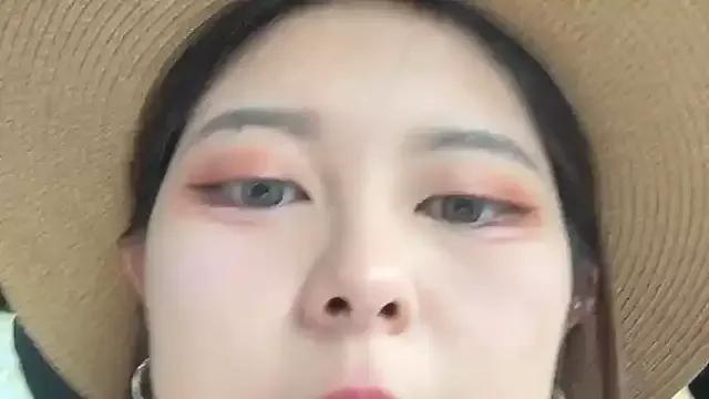 DandanBurgerking on StripChat 