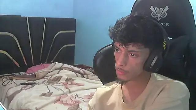 Dark_DesireX on StripChat 