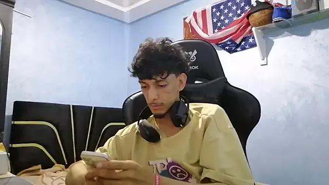 Dark_DesireX on StripChat 
