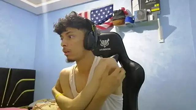 Dark_DesireX on StripChat 